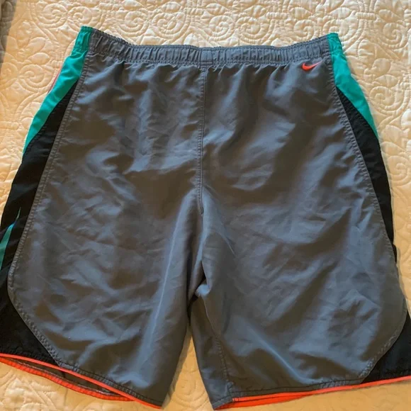 Nike swim trunks - Picture 6 of 12